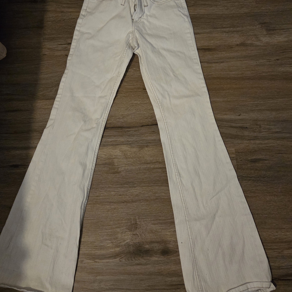 Squeeze White Textured Pants